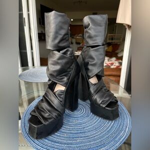 listing-status-banner